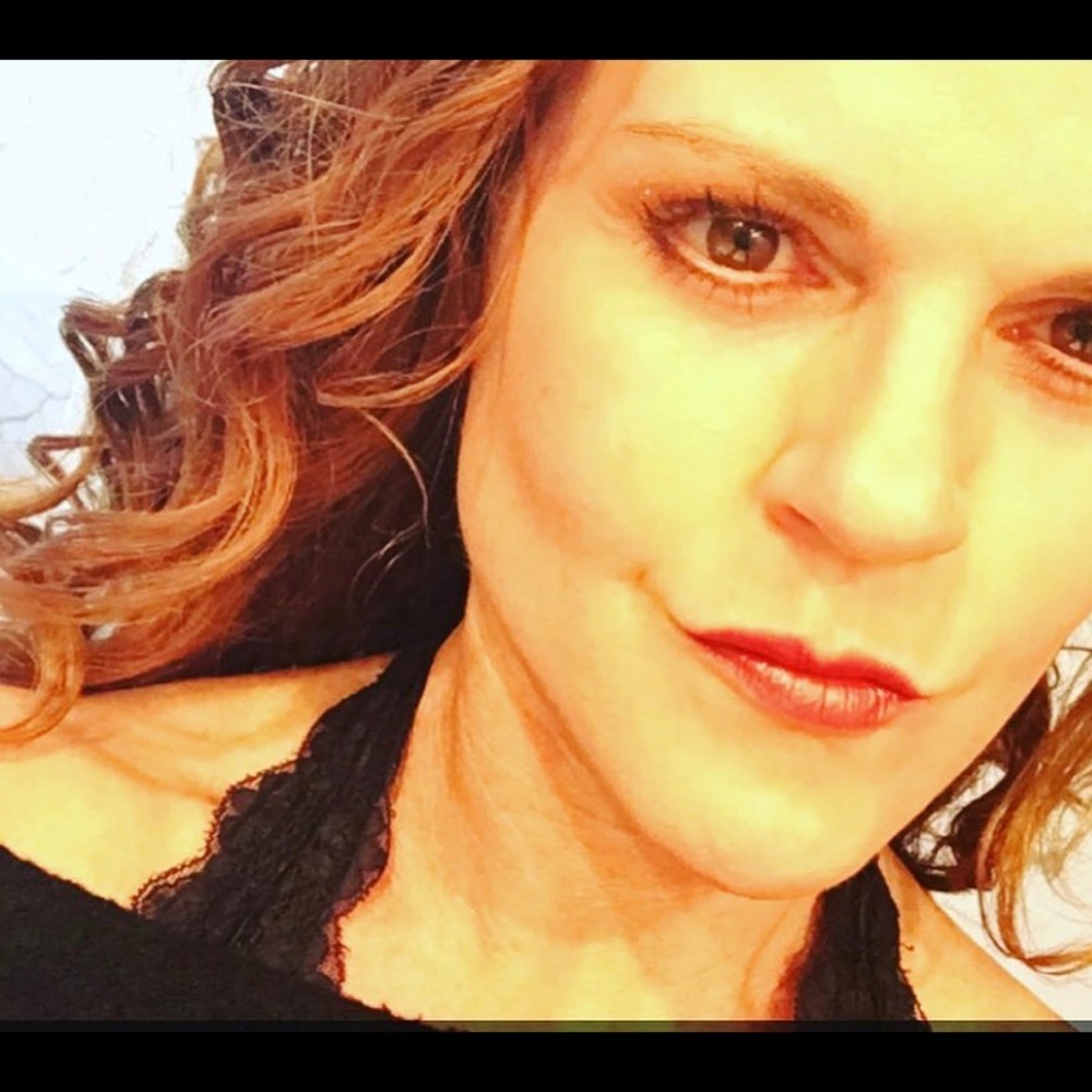 Meet your Posher, Deborah